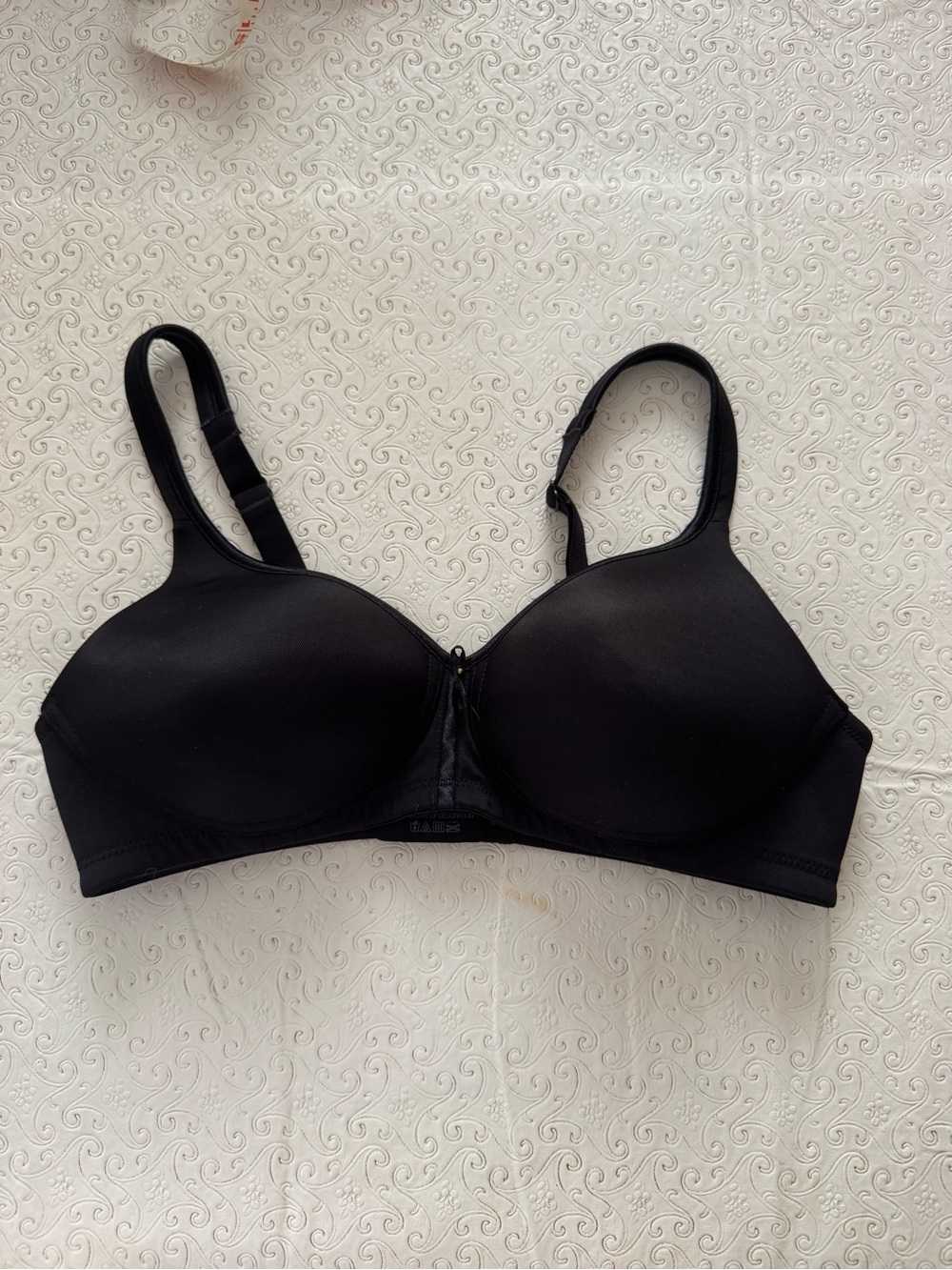 Vanity Fair Solid Black Comfort Bra Size 34B adjustable straps t shirt minimal